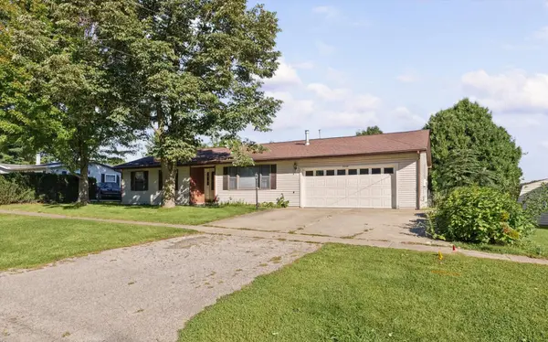 2210 E Perkins RD, Urbana, IL 61802