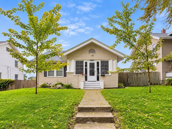 2121 Highland AVE, Davenport, IA 52803