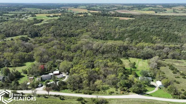 3260 Woodbrook Ln, New Virginia, IA 50210