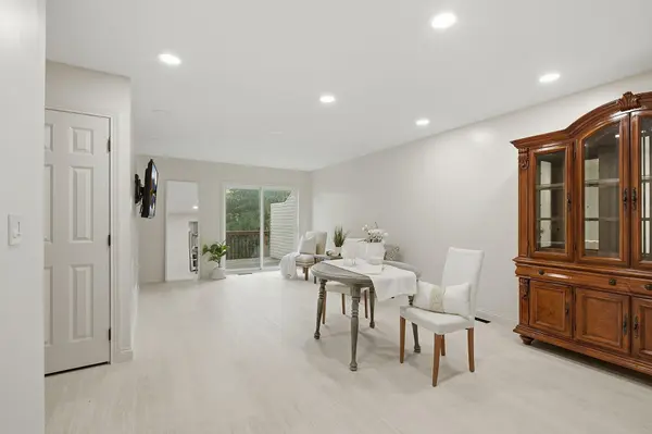 815 Ravoux CIR, Chaska, MN 55318