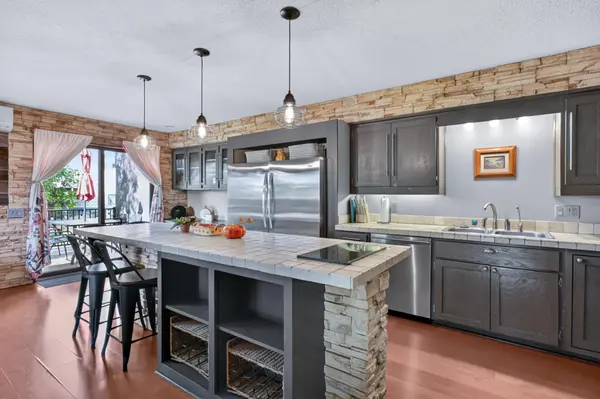 2813 Latoka Beach RD NW, Alexandria, MN 56308