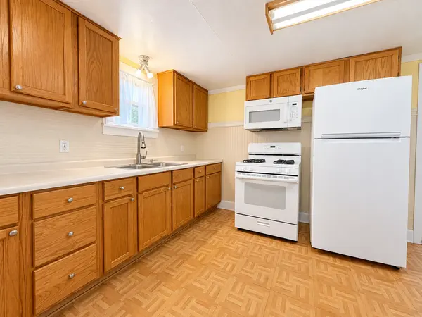 34 Lenox ST, Winona, MN 55987