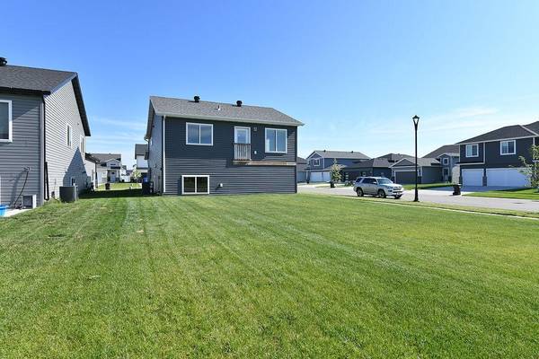 1444 69th AVE S, Fargo, ND 58104