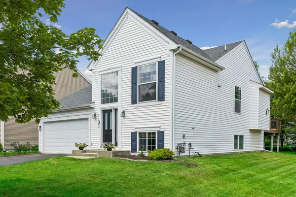 11962 85th PL N, Maple Grove, MN 55369