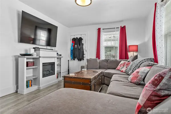 1404 S 2nd ST, Mount Vernon, WA 98273
