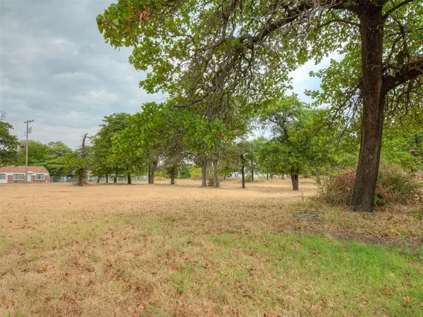 11708 E Draper AVE, Nicoma Park, OK 73020