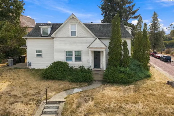 300 NE Kamiaken St, Pullman, WA 99163