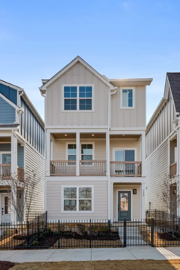 408 Hawthorn ln, Madison, TN 37115