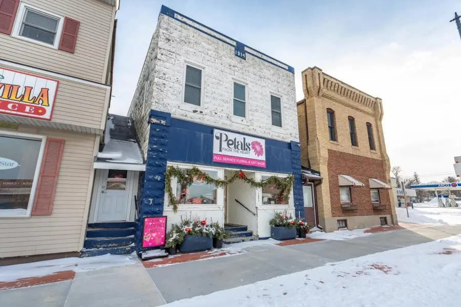 121 S Broadway, Pelican Rapids, MN 56572