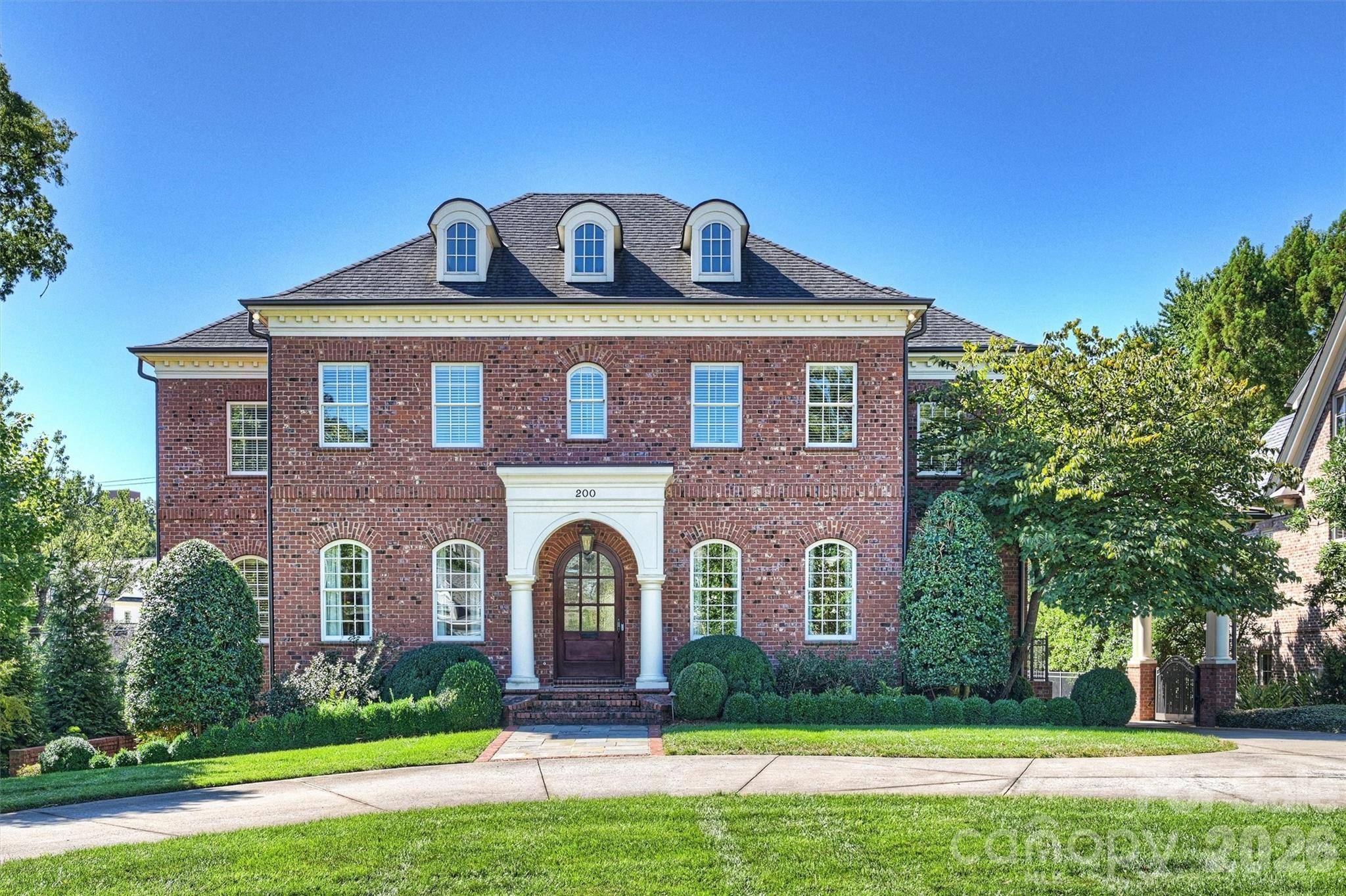 200 Huntley PL, Charlotte, NC 28207