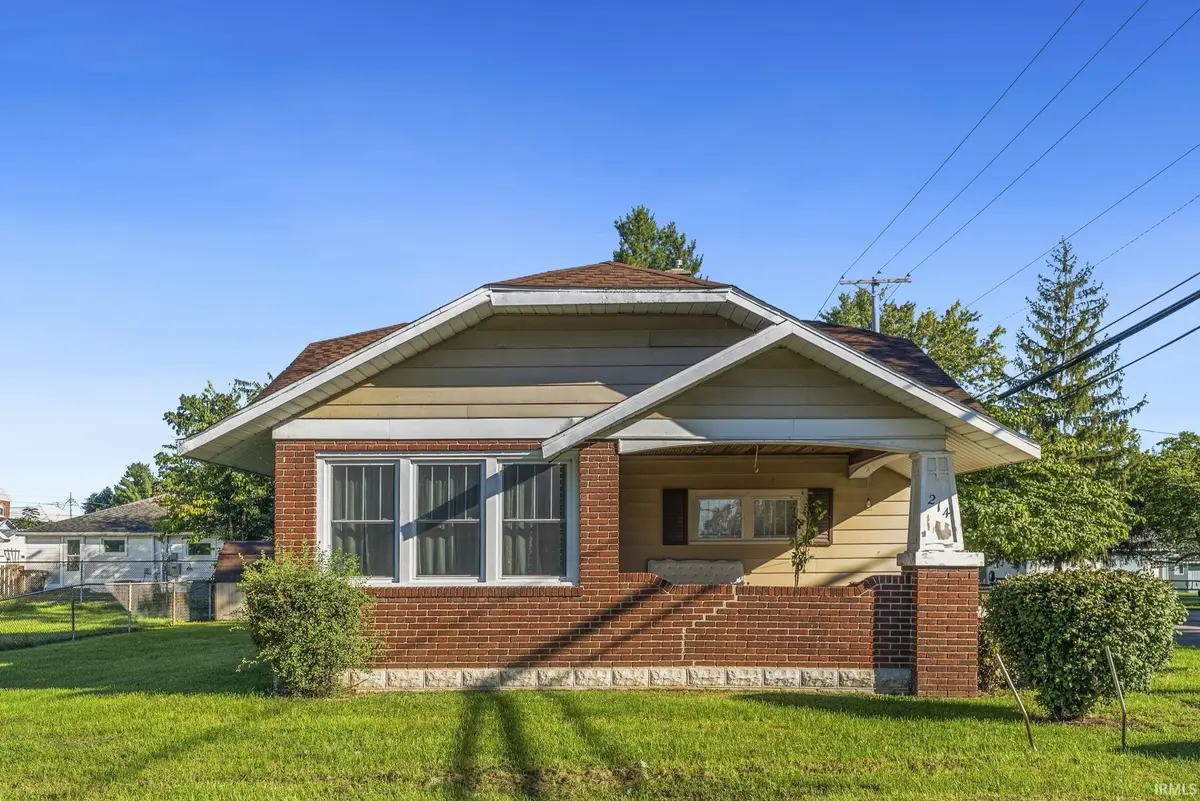 214 E Huntington ST, North Webster, IN 46555