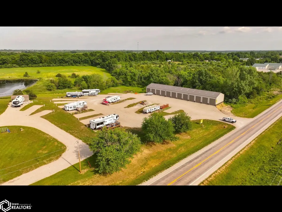 21029 Hwy J5T, Moravia, IA 52571