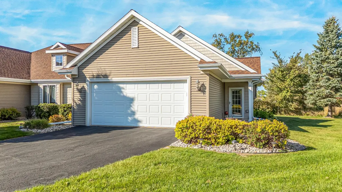 E7616 WOOD DUCK CT, Fremont, WI 54940