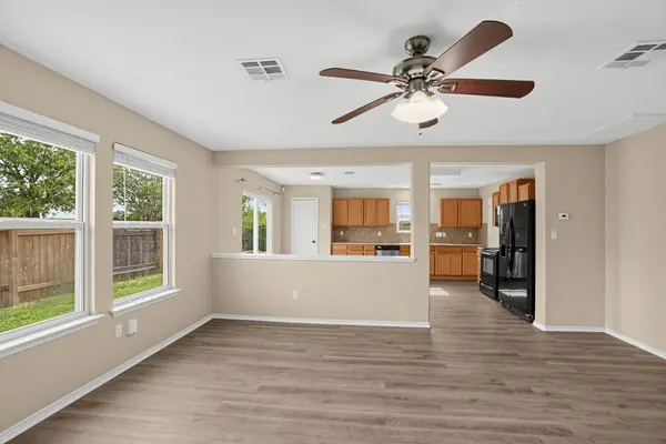 114 Hays Forest CV, Elgin, TX 78621