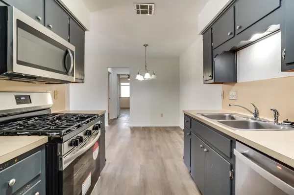 601 Misty Morning WAY #B, Round Rock, TX 78664