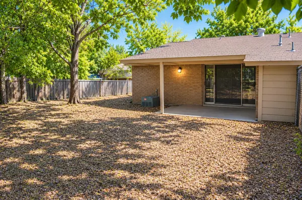 2310 Rebel RD #A, Austin, TX 78704