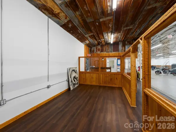 1100 W Chapel RD #10, Asheville, NC 28803
