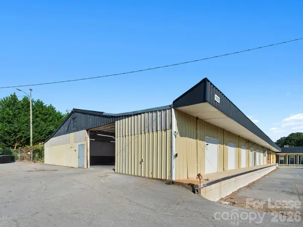 1100 W Chapel RD #10, Asheville, NC 28803