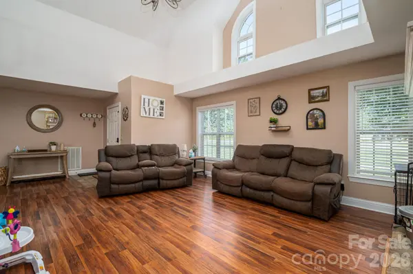 2564 Lynn Mountain RD, Vale, NC 28168
