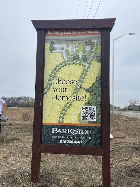 1007 Vera DR, Raymore, MO 64083