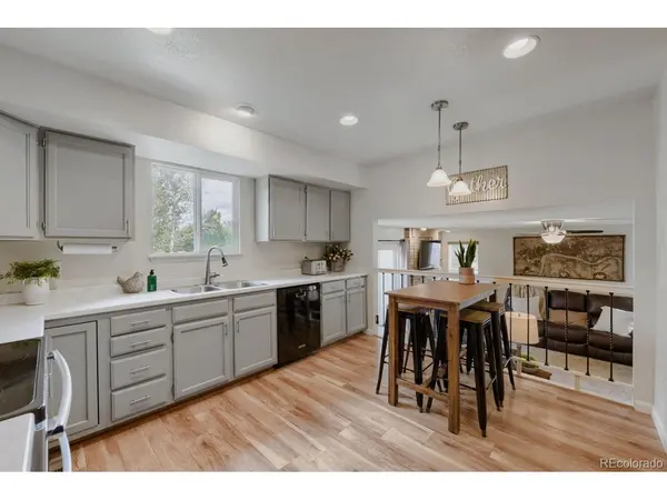 7977 W Morraine, Littleton, CO 80128