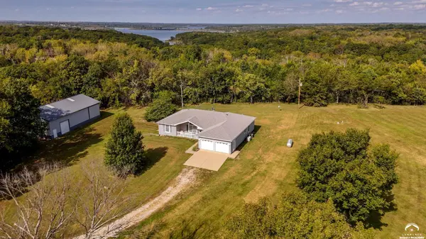 8580 Green Field CT, Ozawkie, KS 66070