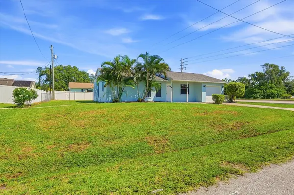 24 CLEMSON RD, Venice, FL 34293