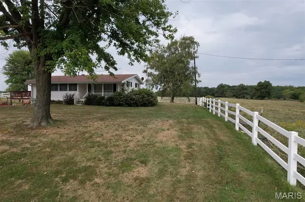 3924 Pike 43, Bowling Green, MO 63334