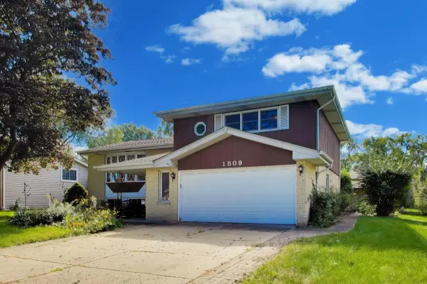 1509 E Thayer ST, Mount Prospect, IL 60056