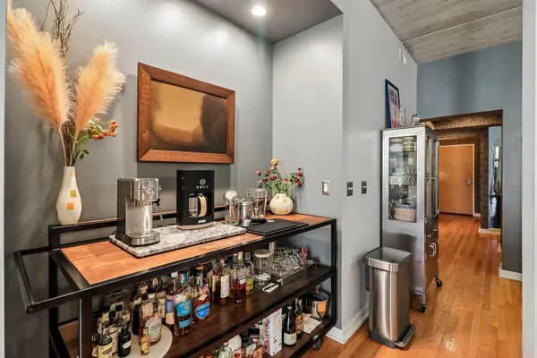 5430 N Sheridan RD #504, Chicago, IL 60640