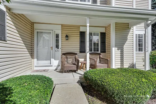 631 Silver Creek RD, Woodstock, IL 60098