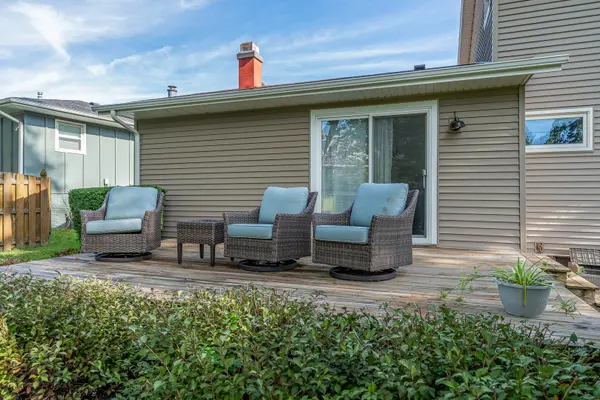 1245 Denniston AVE, Bettendorf, IA 52722
