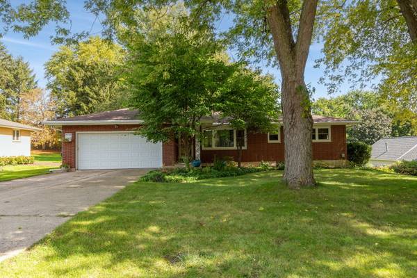 3720 Spring Grove RD, Johnsburg, IL 60051