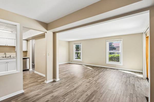 1760 BRISTOL WALK #B, Hoffman Estates, IL 60169
