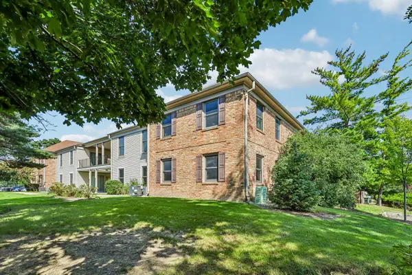 1760 BRISTOL WALK #B, Hoffman Estates, IL 60169