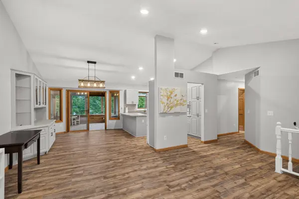 135 Obrien Pkwy, Belle Plaine, MN 56011