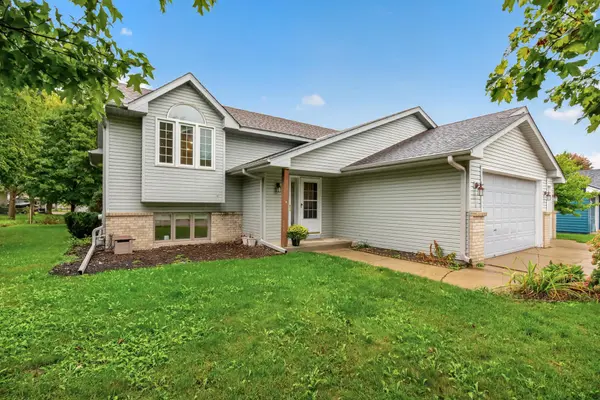 135 Obrien Pkwy, Belle Plaine, MN 56011