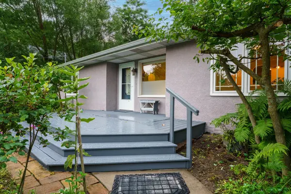 1274 Amble RD, Arden Hills, MN 55112