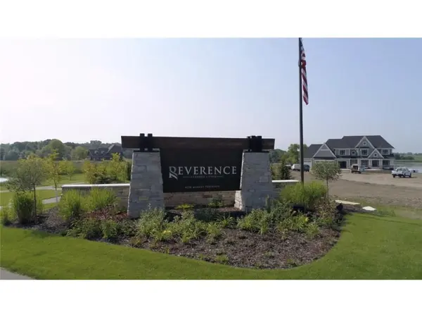 22224 Dakota AVE, Lakeville, MN 55044