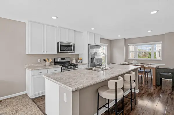 7561 Woods Edge BLVD, Circle Pines, MN 55014
