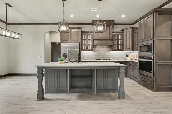 5213 NW 116th ST, Oklahoma City, OK 73162