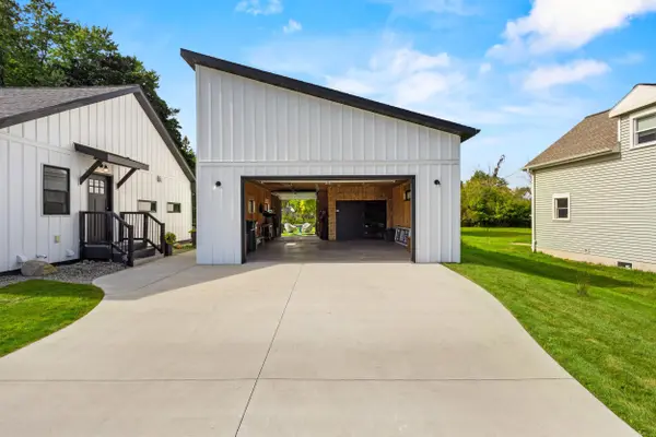 1732 ISLAND CT, Green Bay, WI 54303