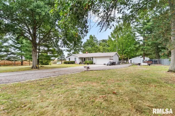 5810 Maxheimer RD, Rochester, IL 62563