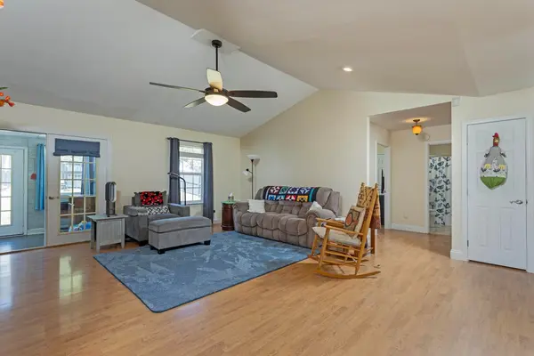 123 Pine Ridge Dr, Dayton, TN 37321