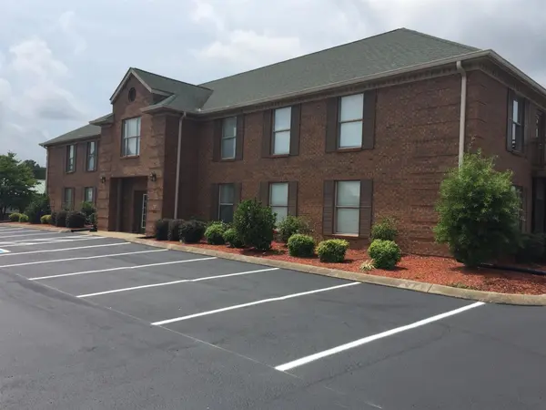 130 Hillcrest Dr, Clarksville, TN 37043