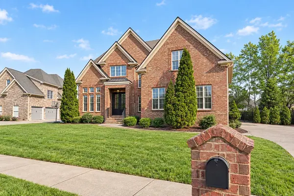 1812 Mosaic Trl, Murfreesboro, TN 37130