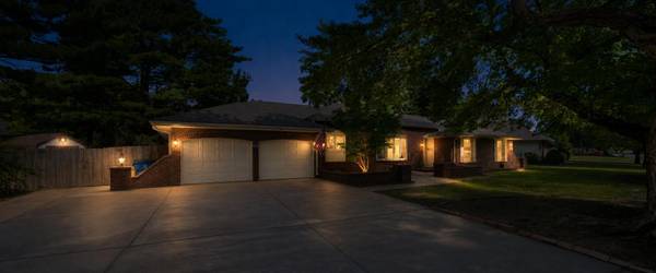 1135 N Patrick Henry St, Derby, KS 67037