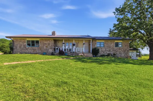 9290 Burton Branch RD, Bucyrus, MO 65444