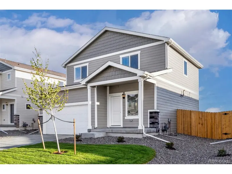 48200 Shetland Dr, Bennett, CO 80102