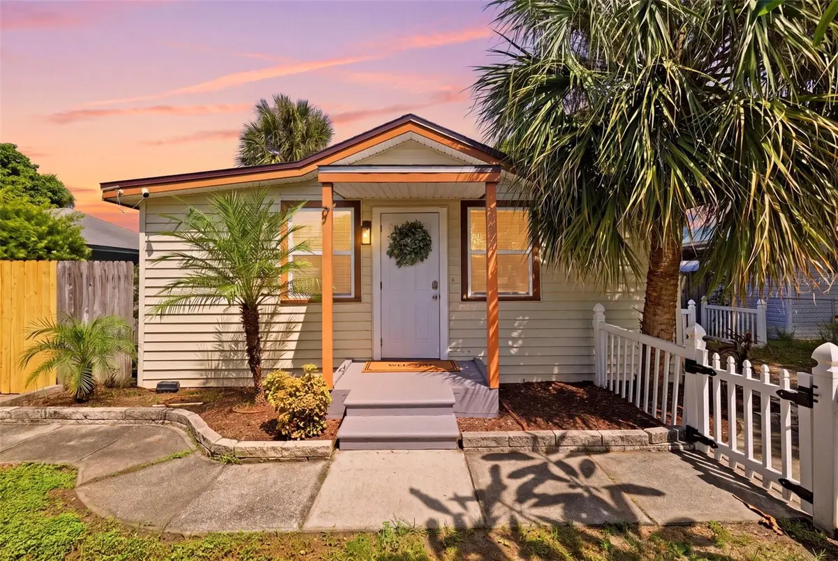 1751 29TH AVE N, St Petersburg, FL 33713